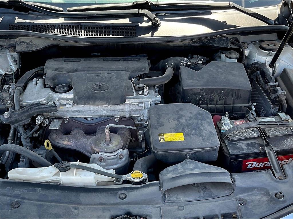 Used 2013 Toyota Camry LE FWD image 28