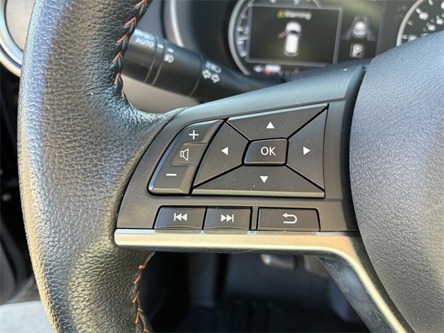 Used 2020 Nissan Kicks SR image 21