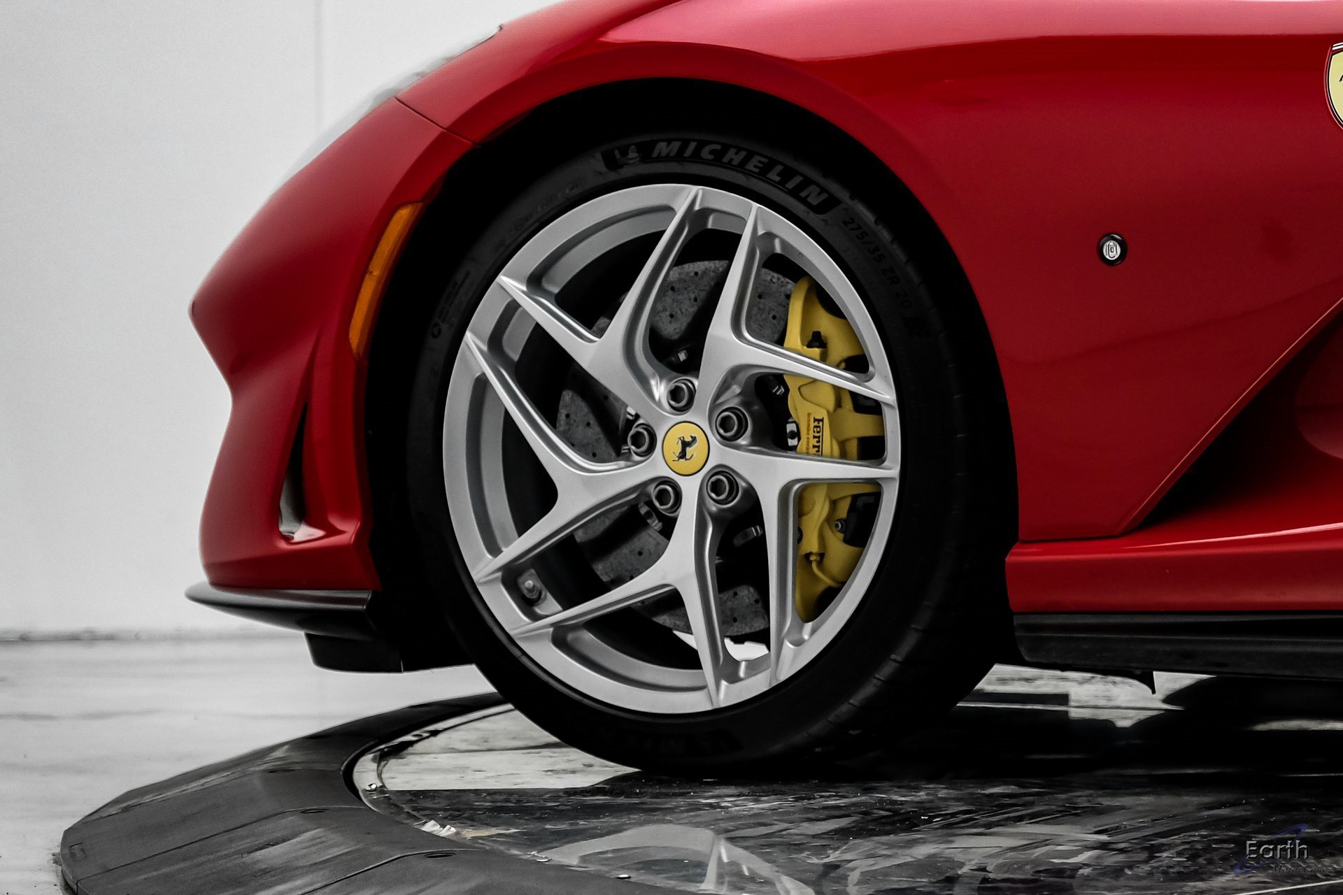 Used 2018 Ferrari 812 Superfast image 92