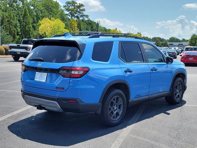 Certified 2025 Honda Pilot TrailSport image 4