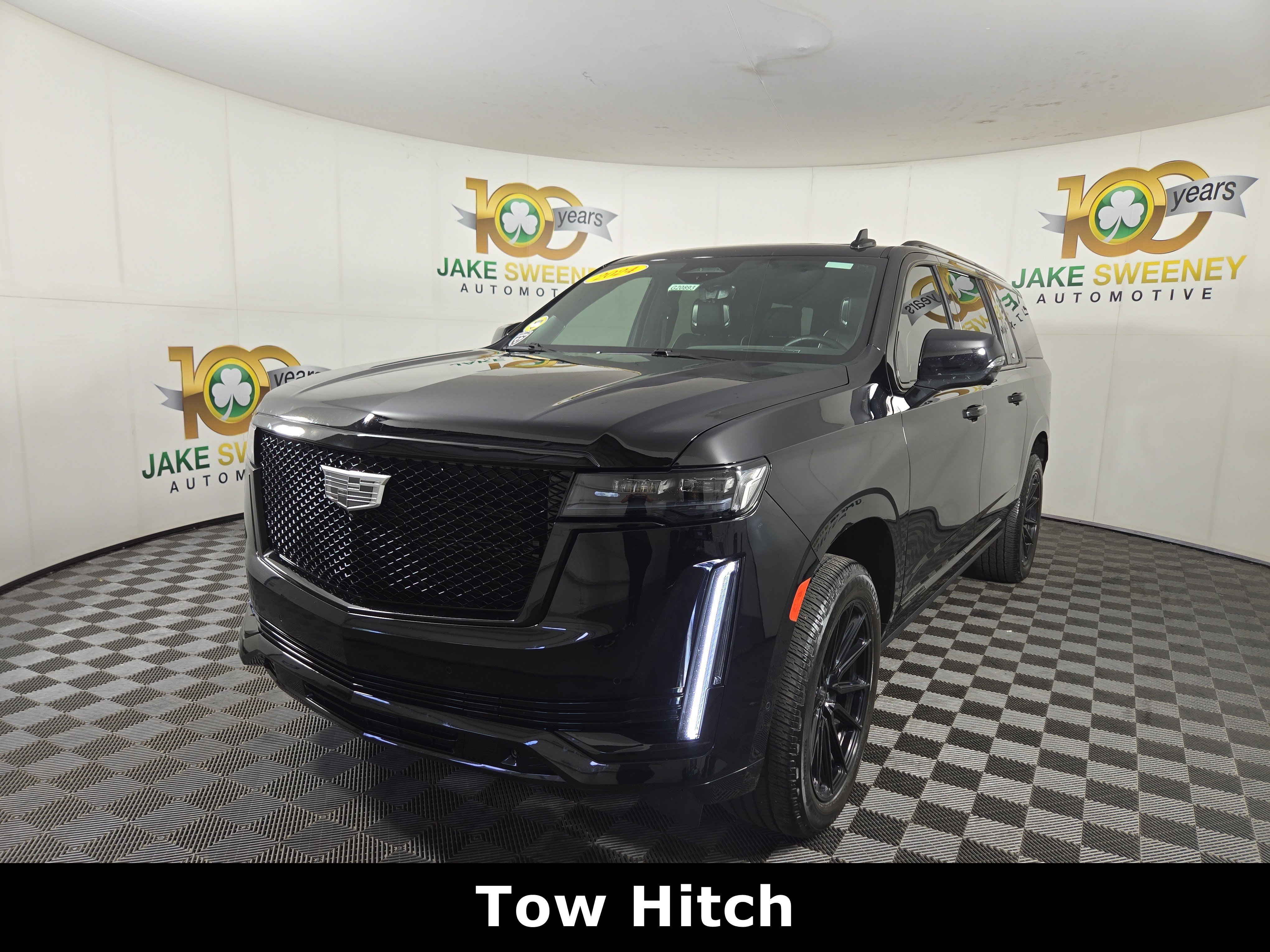 Certified 2024 Cadillac Escalade ESV Sport w/ LPO, ONYX Package AWD/4WD image 3