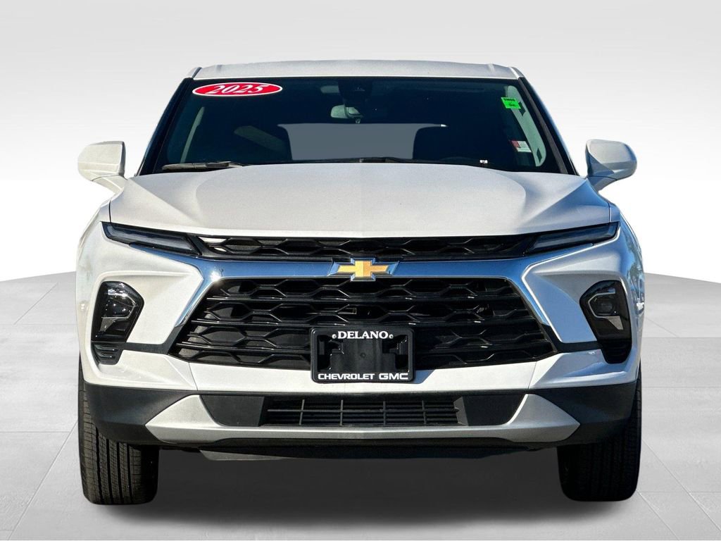 Used 2025 Chevrolet Blazer LT w/ Driver Confidence Package FWD image 8