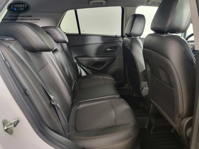 Used 2019 Chevrolet Trax LT w/ LT Convenience Package FWD image 17