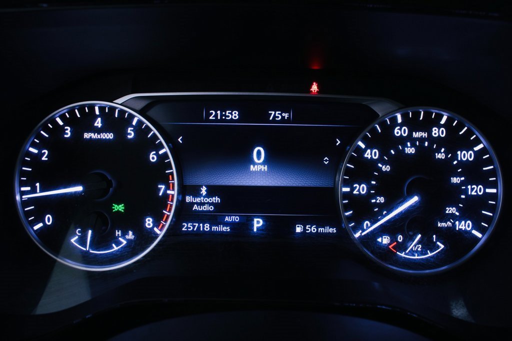 Used 2022 Nissan Pathfinder SV image 6