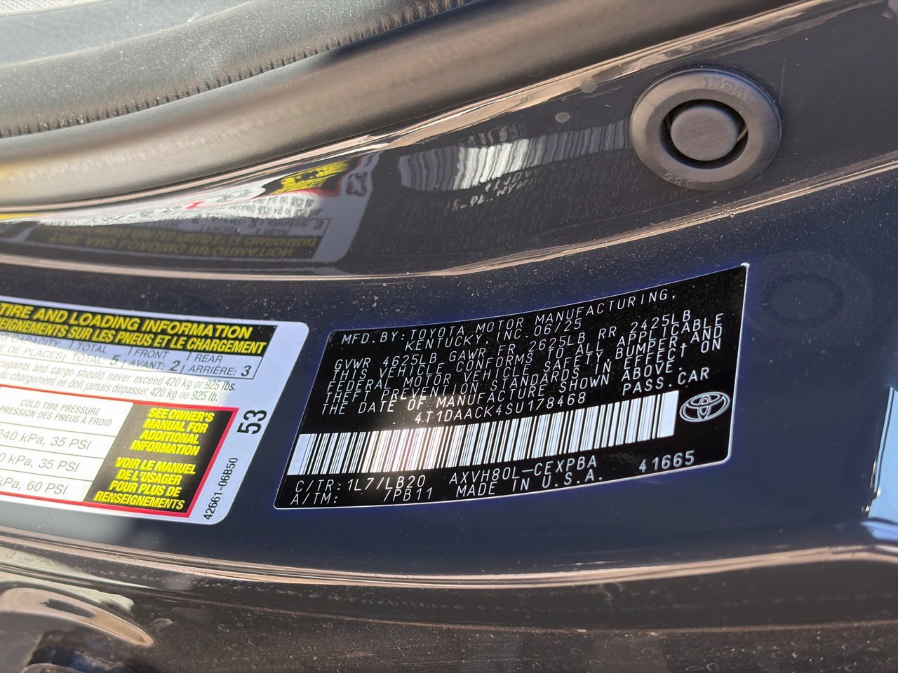 Used 2025 Toyota Camry XSE FWD image 13