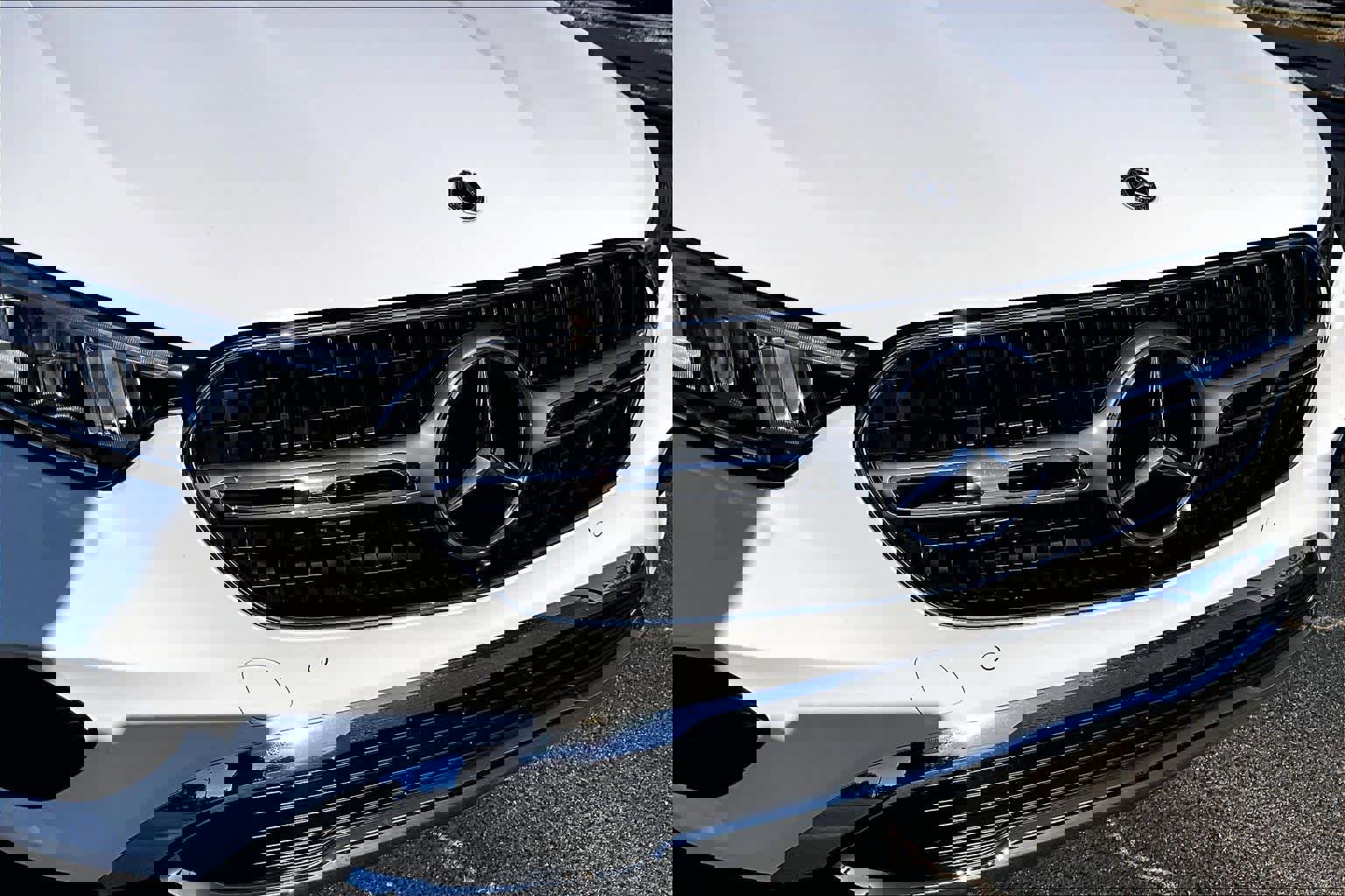 Certified 2025 Mercedes-Benz GLC 300 4MATIC image 29