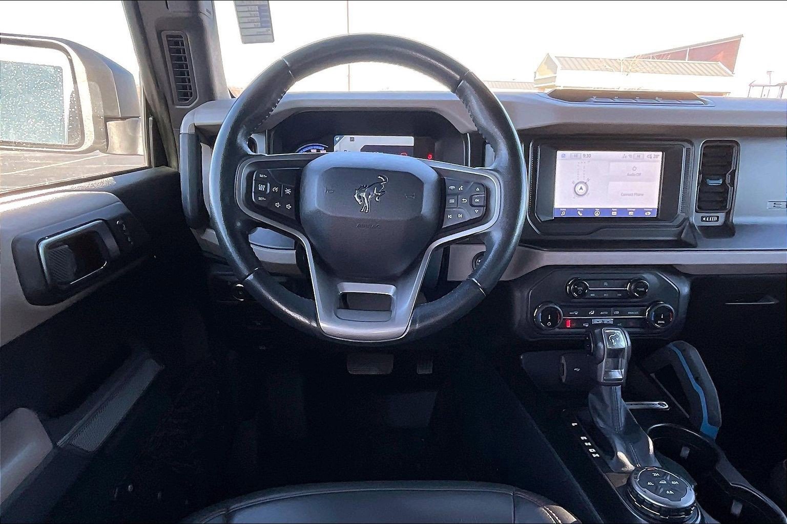 Used 2022 Ford Bronco Wildtrak image 5