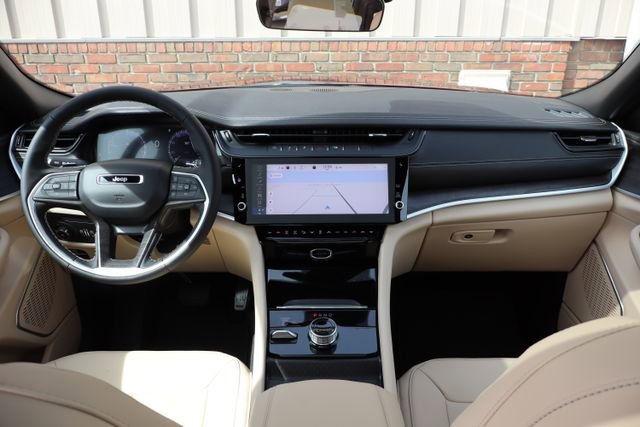 New 2026 Jeep Grand Cherokee Limited image 39