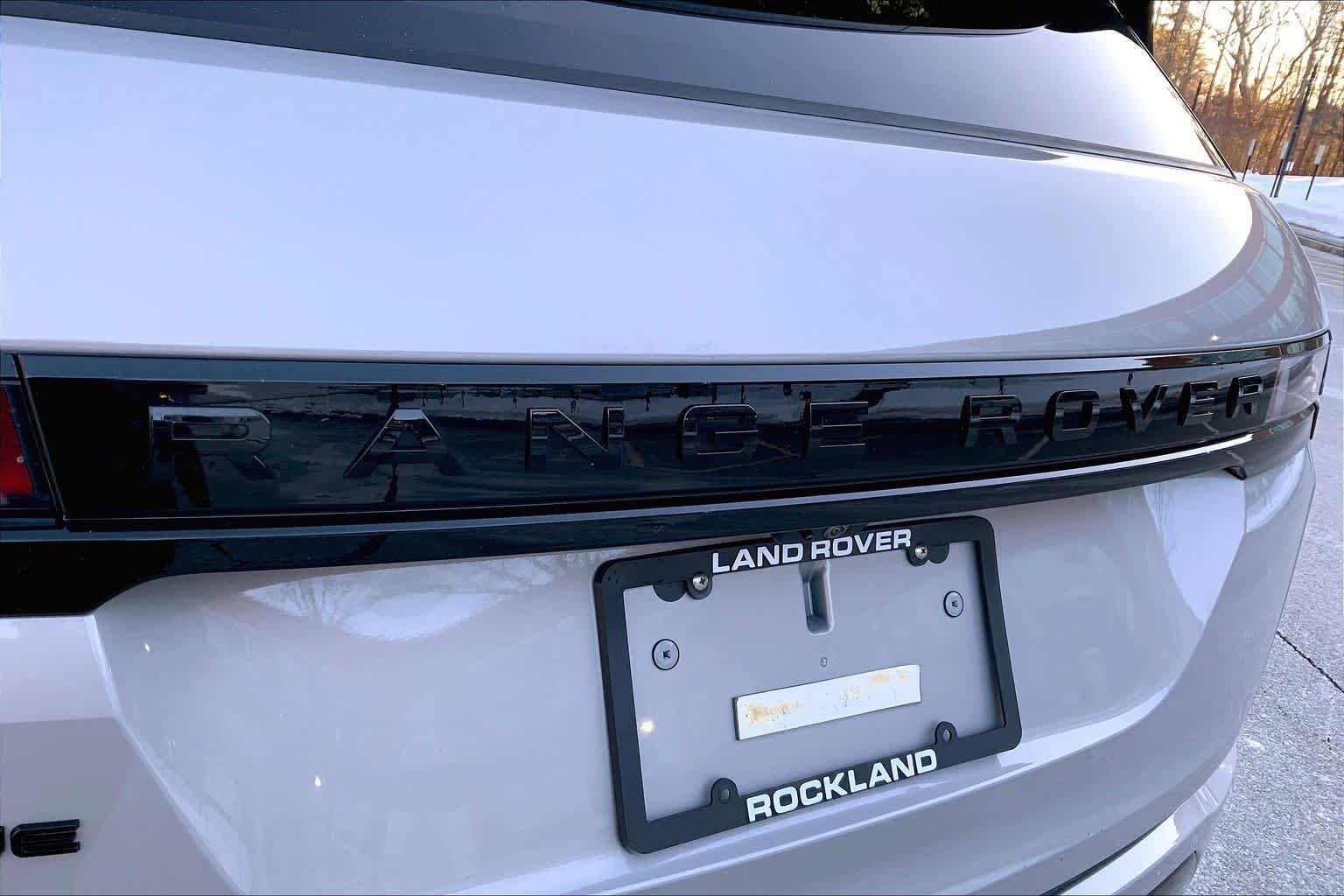 Certified 2026 Land Rover Range Rover Evoque Dynamic SE AWD/4WD image 30