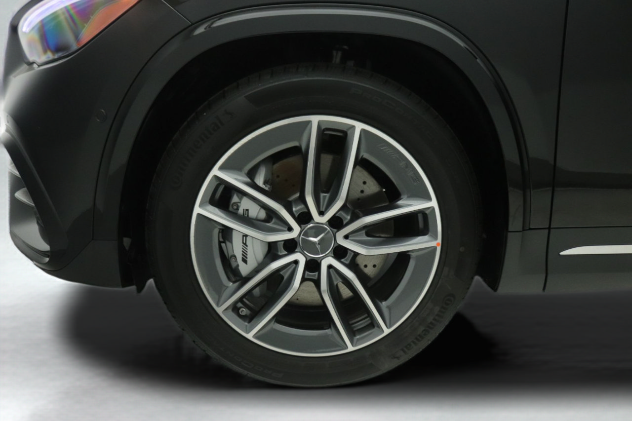 New 2026 Mercedes-Benz GLA 35 AMG 4MATIC image 11
