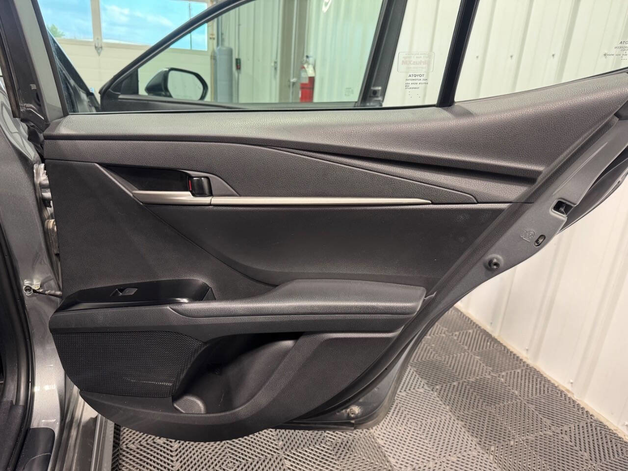 Used 2025 Toyota Camry SE image 22
