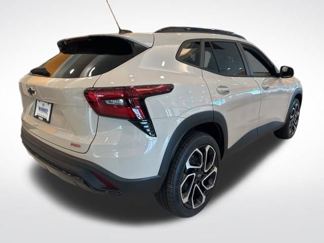 New 2026 Chevrolet Trax RS w/ Sunroof Package image 5