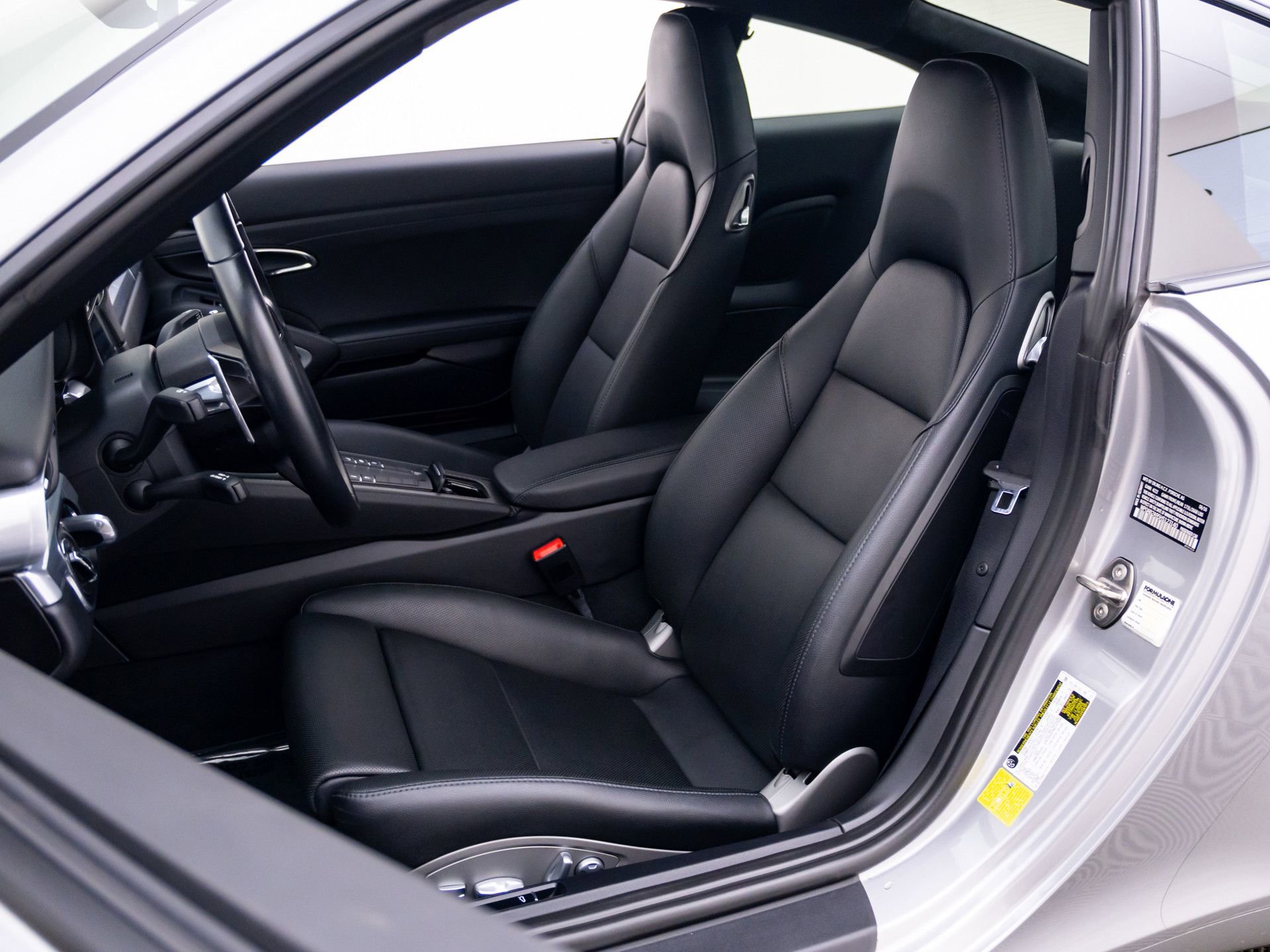 Used 2017 Porsche 911 Carrera S image 5