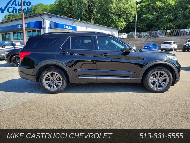 Used 2022 Ford Explorer XLT w/ Equipment Group 202A AWD/4WD image 6