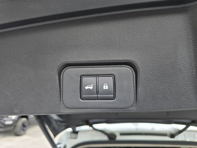 Used 2024 Nissan Rogue SV image 14