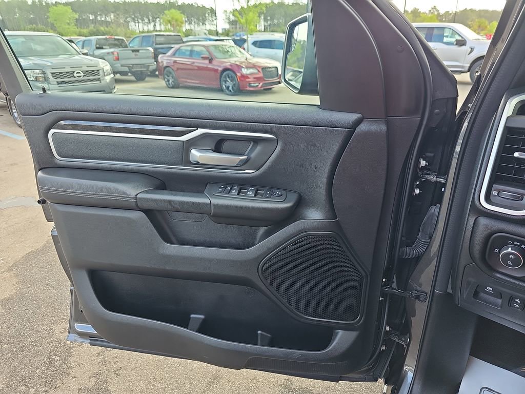 Used 2023 RAM 1500 Big Horn image 30