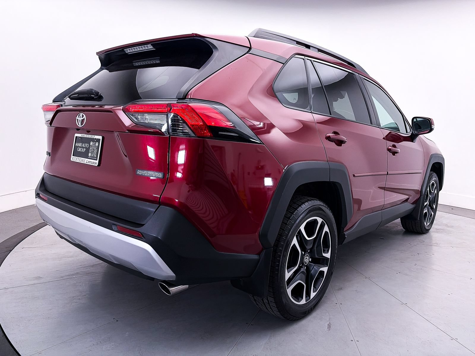 Used 2019 Toyota RAV4 Adventure w/ Cold Weather Package AWD/4WD image 15