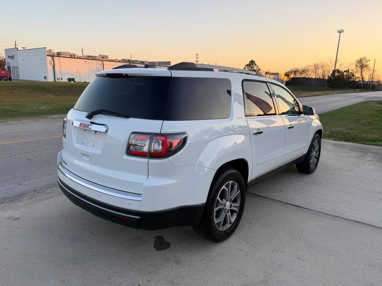 Used 2016 GMC Acadia SLT FWD image 6
