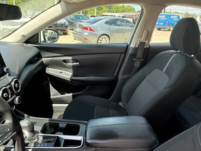 Used 2024 Nissan Sentra SV FWD image 16