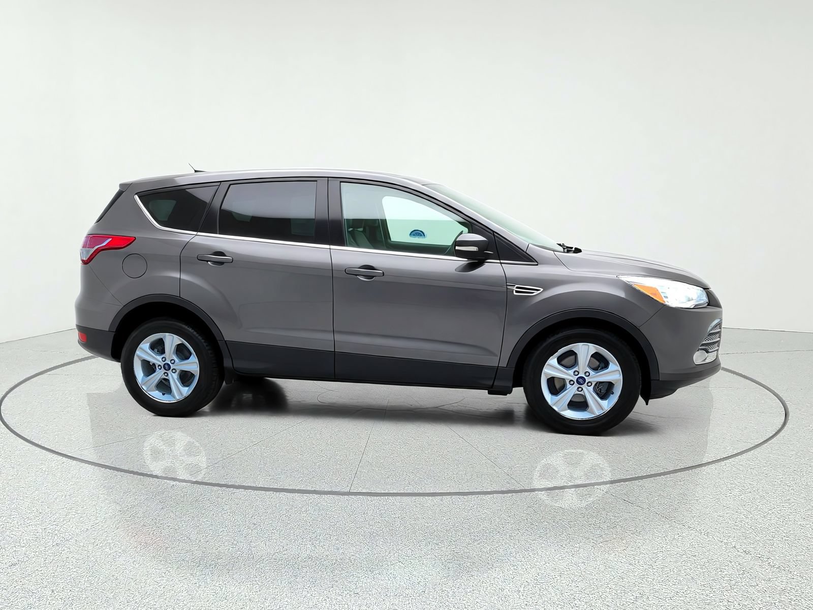 Used 2015 Ford Escape SE FWD image 10