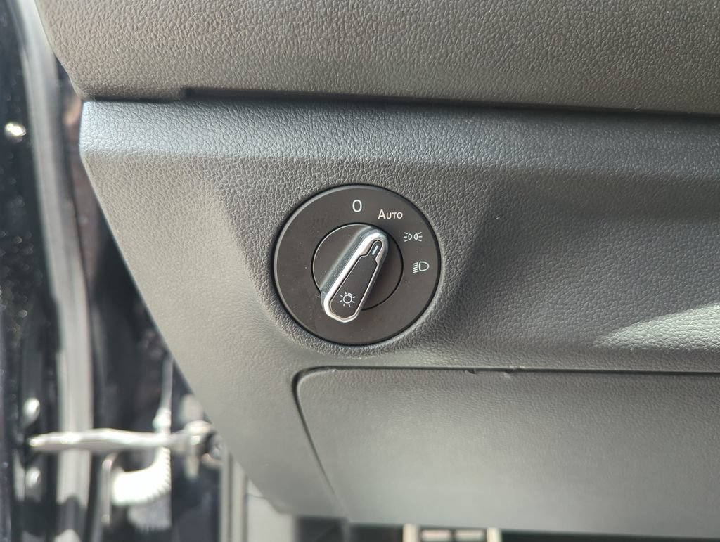 Used 2024 Volkswagen Jetta Sport FWD image 41