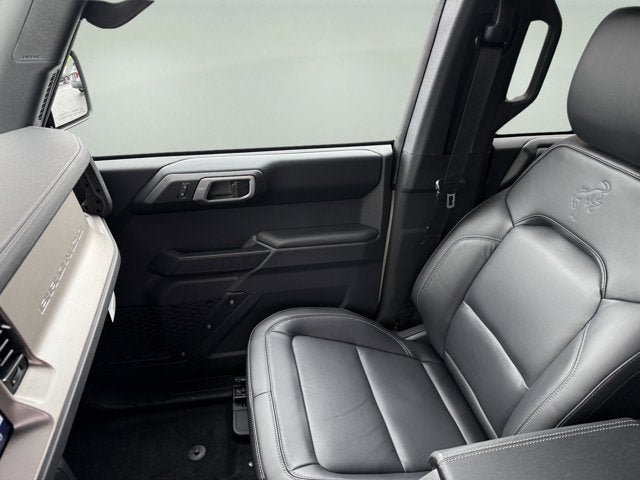 New 2026 Ford Bronco Outer Banks w/ Sasquatch Package AWD/4WD image 16