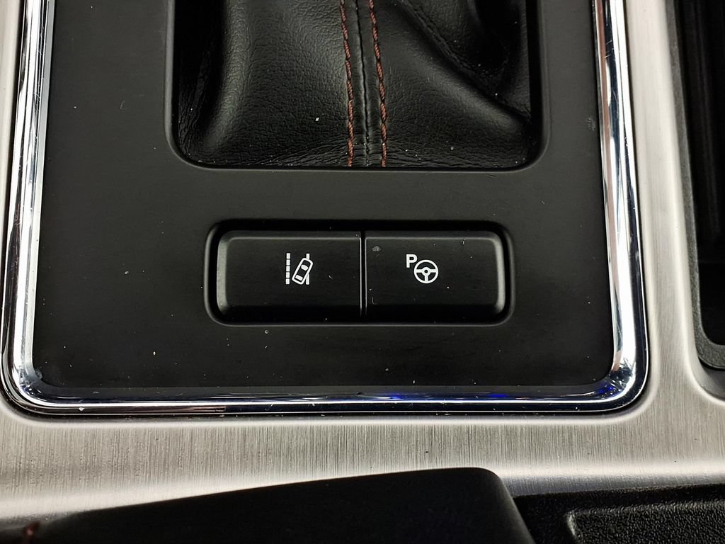 Used 2019 Ford F150 Platinum w/ Equipment Group 701A Luxury AWD/4WD image 21