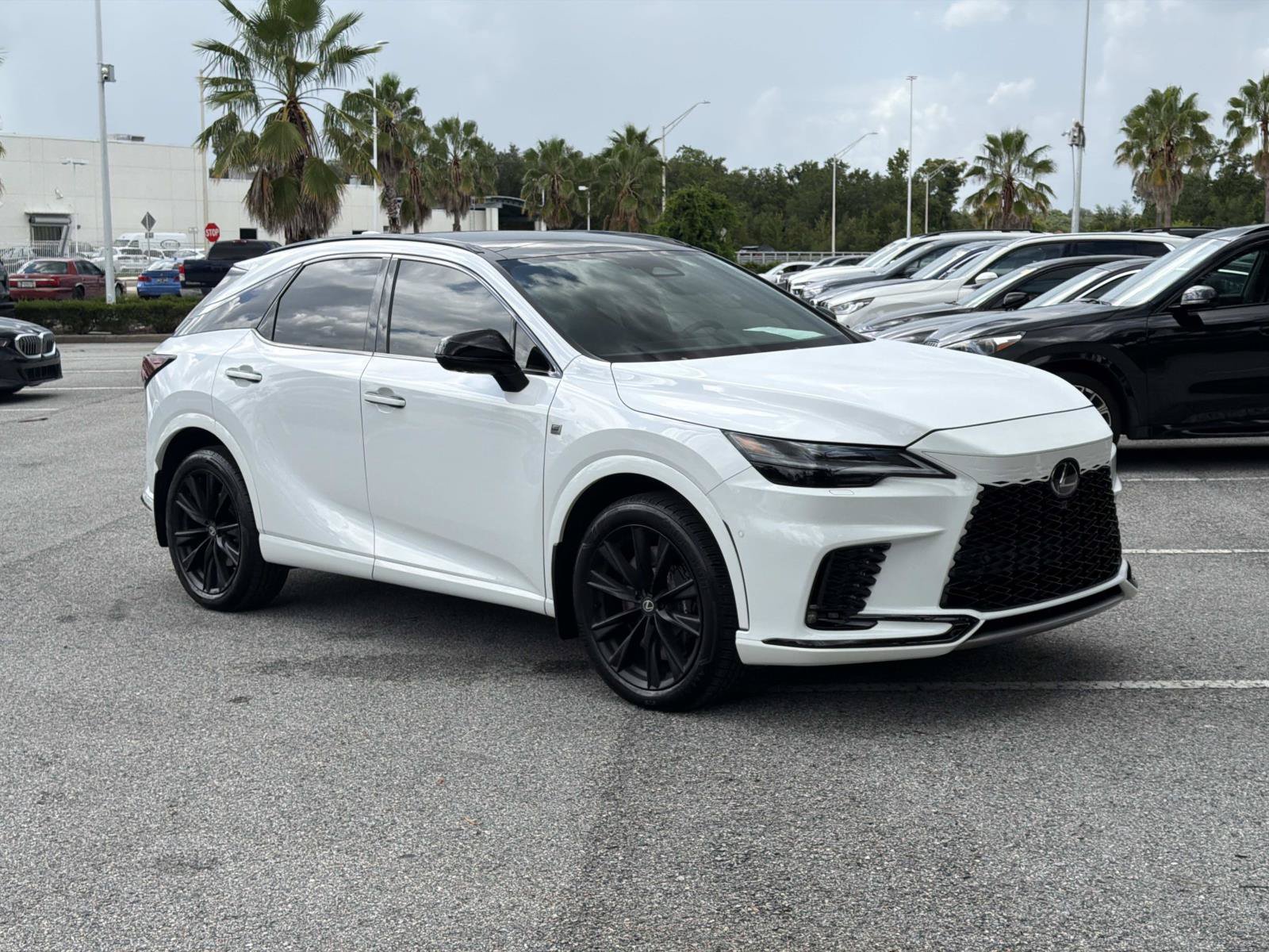 Used 2026 Lexus RX 500h F Sport w/ Convenience Package AWD/4WD image 2