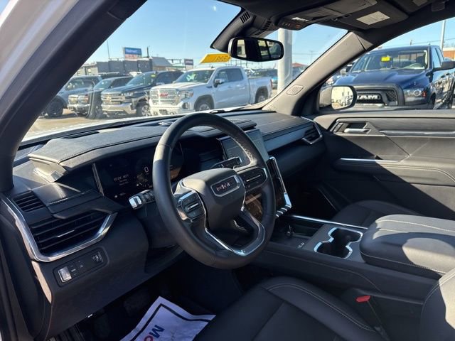 Used 2024 GMC Acadia Elevation w/ Luxury Package image 11