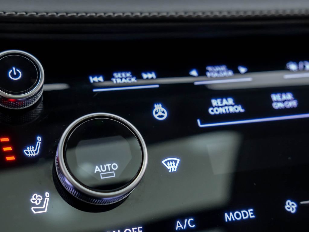 Used 2023 INFINITI QX60 Luxe w/ Cargo Package image 28