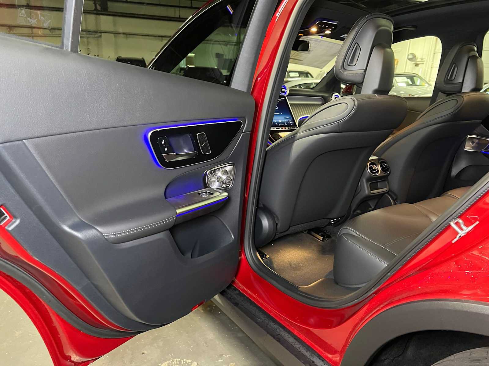 New 2027 Mercedes-Benz GLC 300 4MATIC image 18