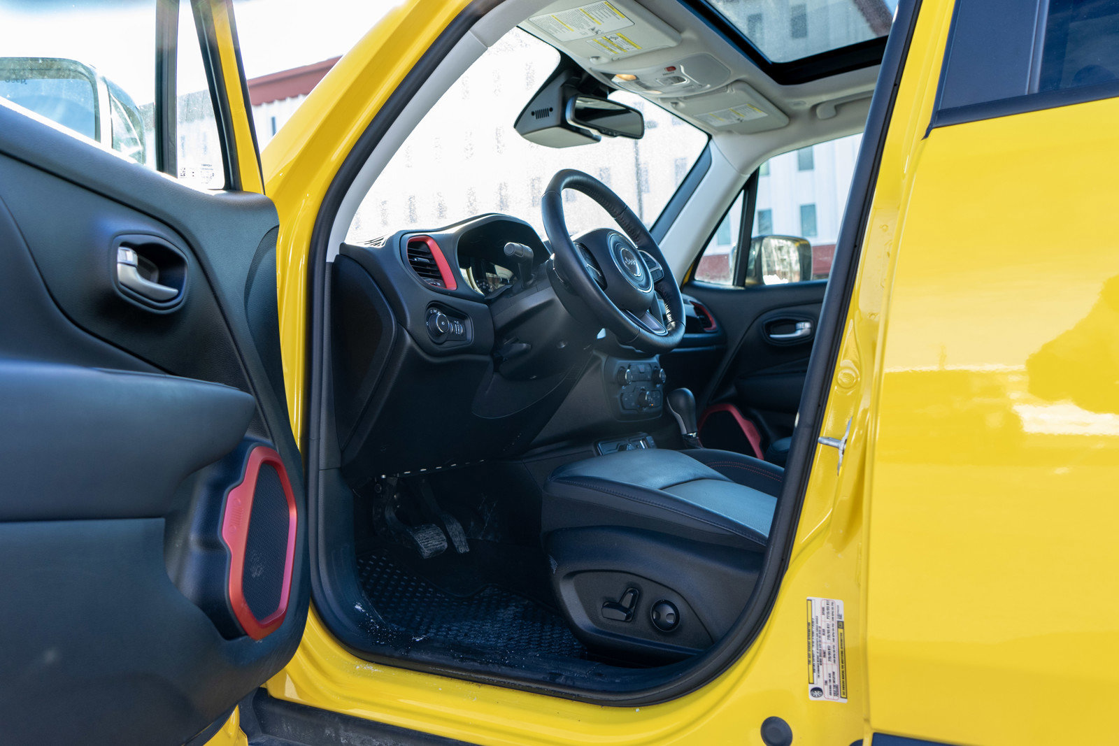 Used 2023 Jeep Renegade Trailhawk w/ Sun/Sound Group image 13