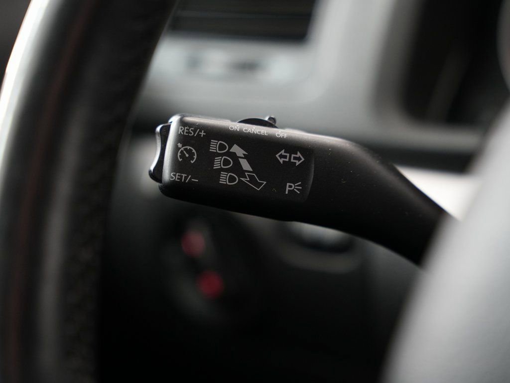 Used 2009 Volkswagen GTI 4-Door image 14