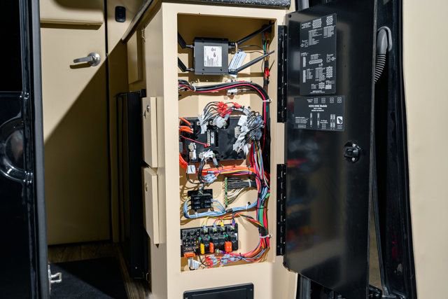 Used 2021 Mercedes-Benz Sprinter 3500 image 36