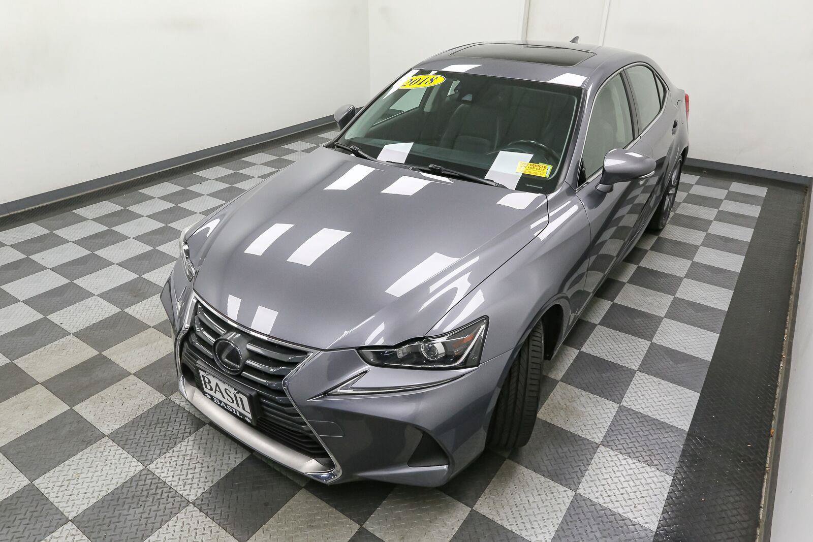 Used 2018 Lexus IS 300 AWD w/ Comfort Package image 6