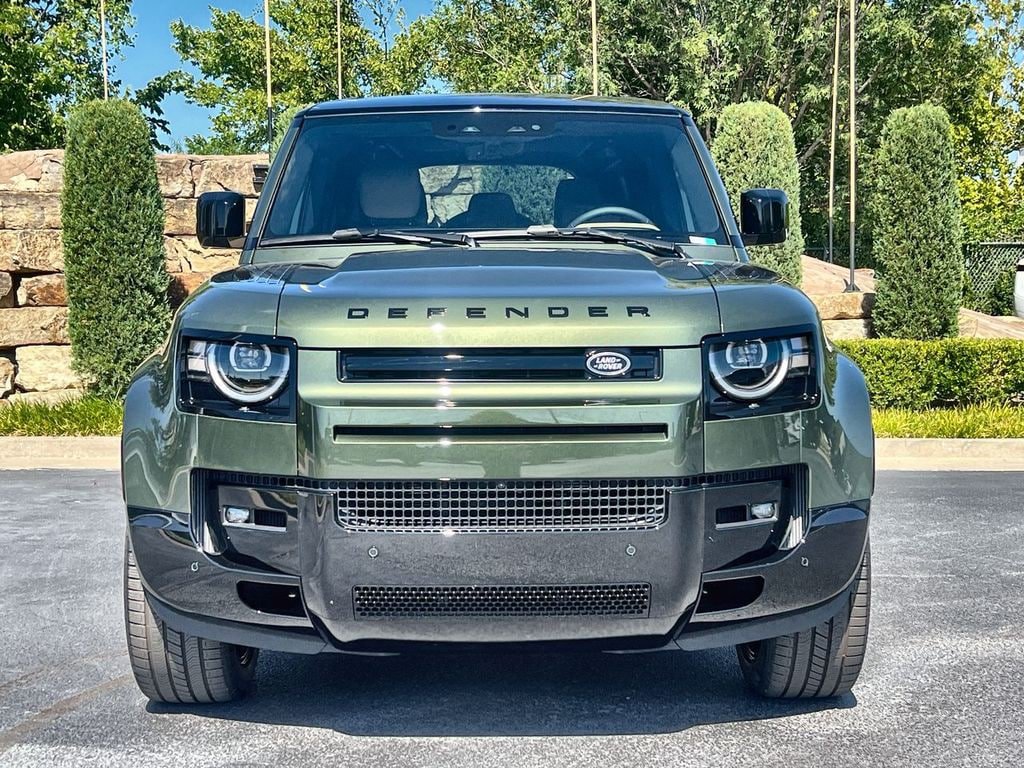 New 2026 Land Rover Defender 110 X-Dynamic SE AWD/4WD image 8