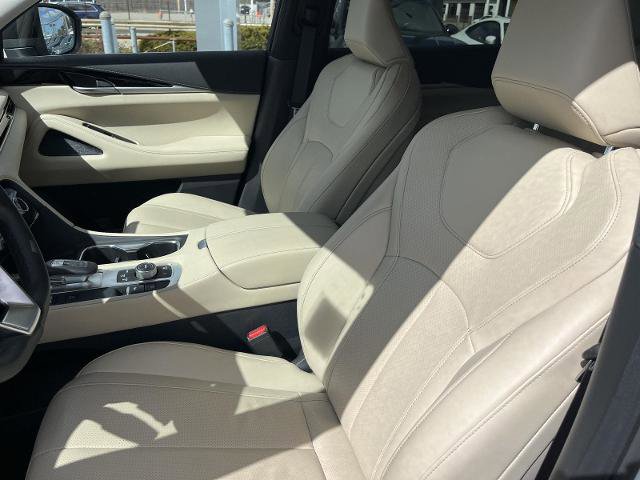 Certified 2025 INFINITI QX60 Pure image 9