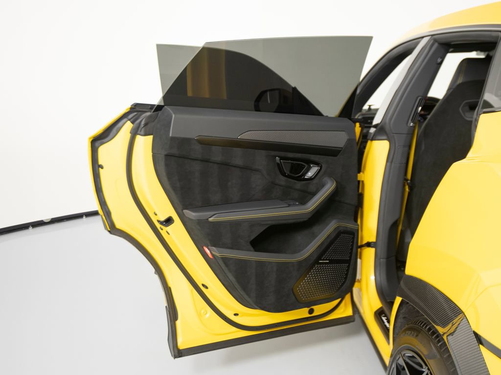 Used 2023 Lamborghini Urus Performante image 41