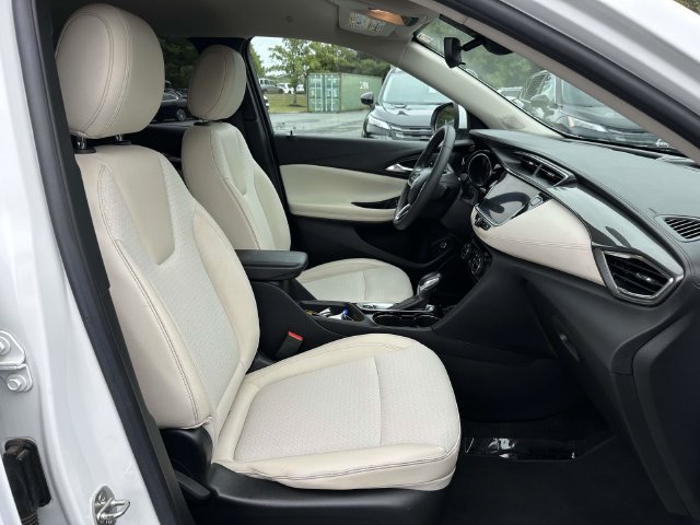 Used 2023 Buick Encore GX Select FWD image 9