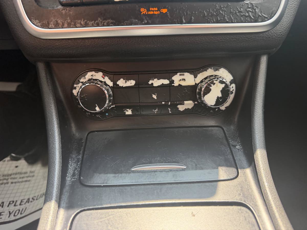 Used 2014 Mercedes-Benz CLA 250 image 34