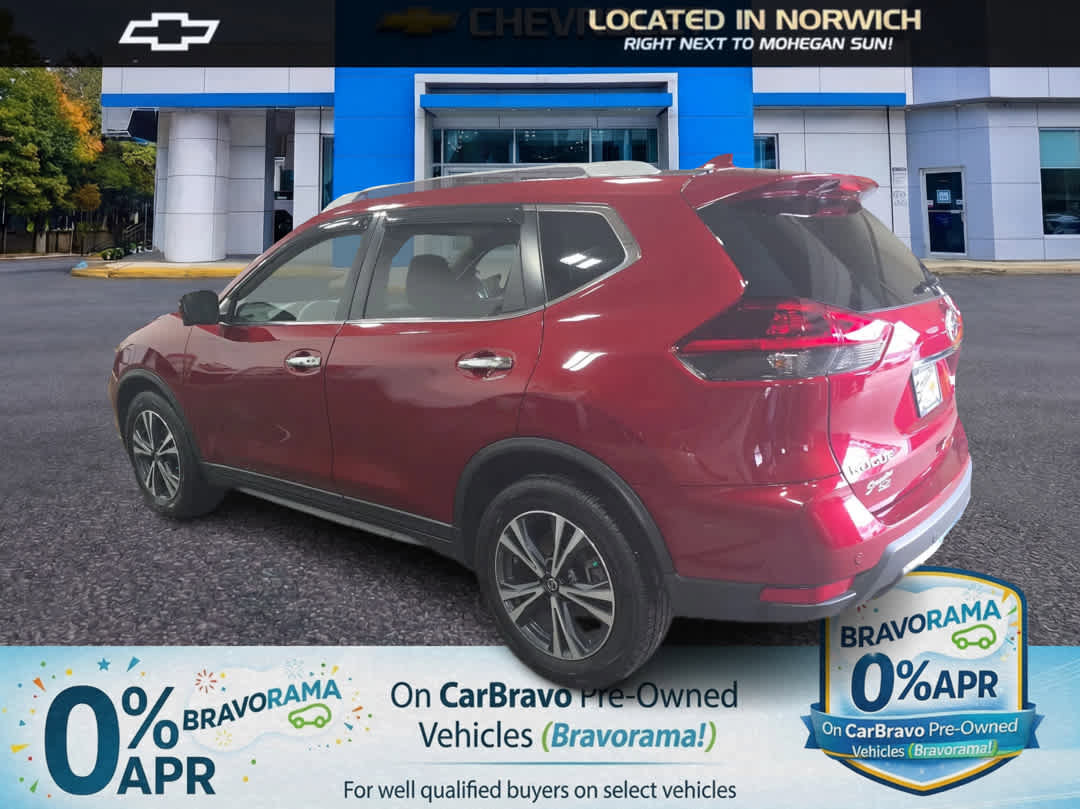 Used 2020 Nissan Rogue SV w/ Premium Package image 8