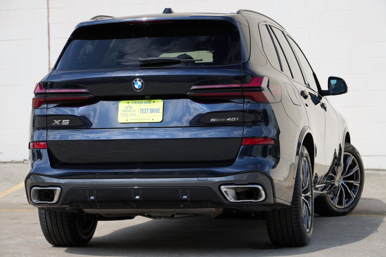 Used 2024 BMW X5 sDrive40i w/ M Sport Package RWD image 5