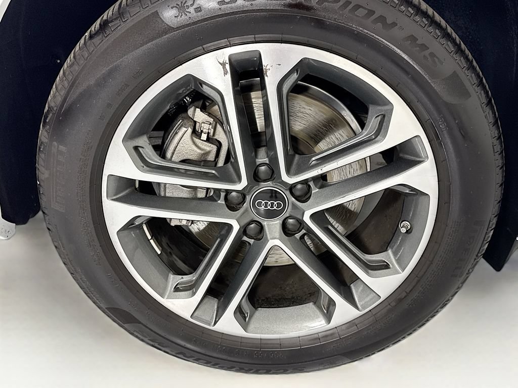Certified 2025 Audi Q5 Premium AWD/4WD image 32