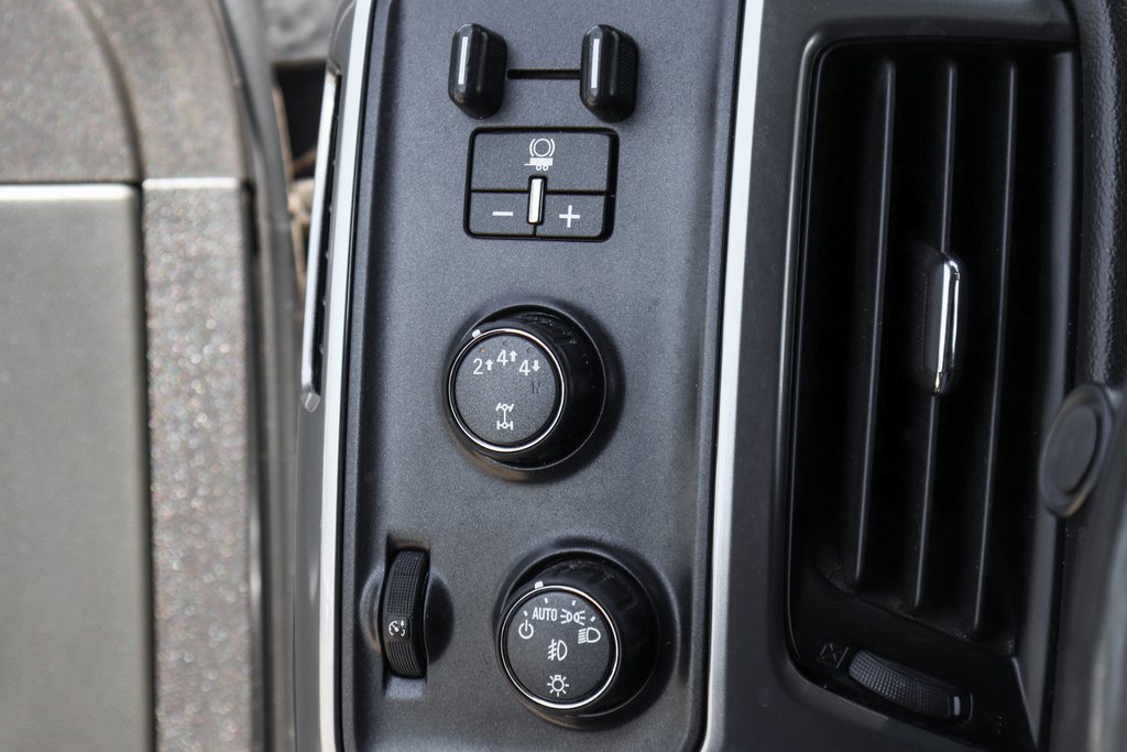 Used 2019 Chevrolet Silverado 2500 LTZ w/ Duramax Plus Package image 20