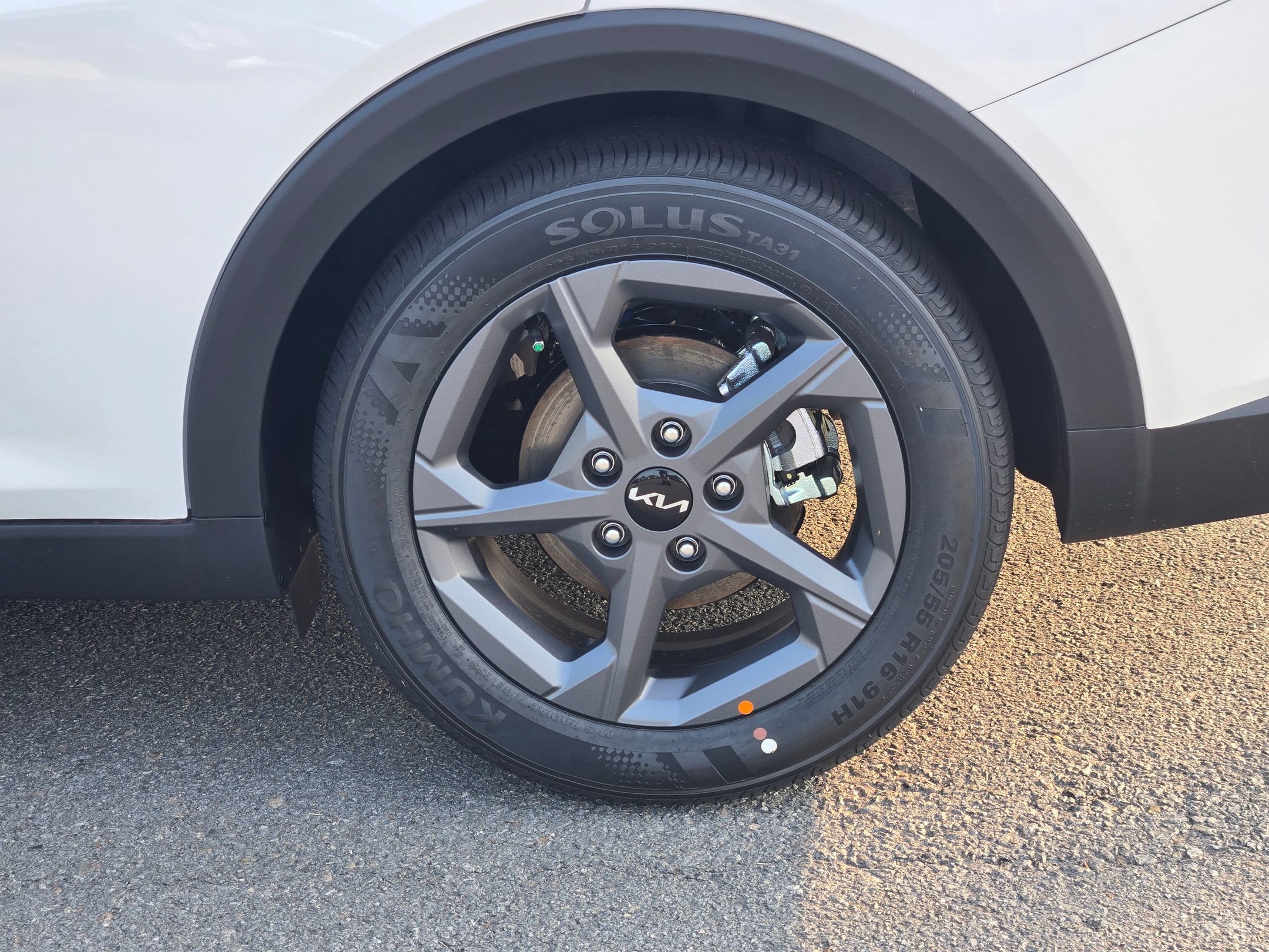 New 2026 Kia K4 FWD image 13