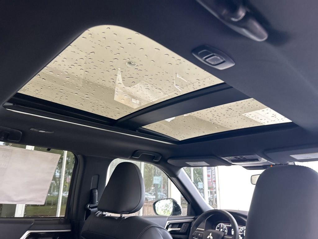 New 2025 Mitsubishi Outlander SEL Black Edition image 34