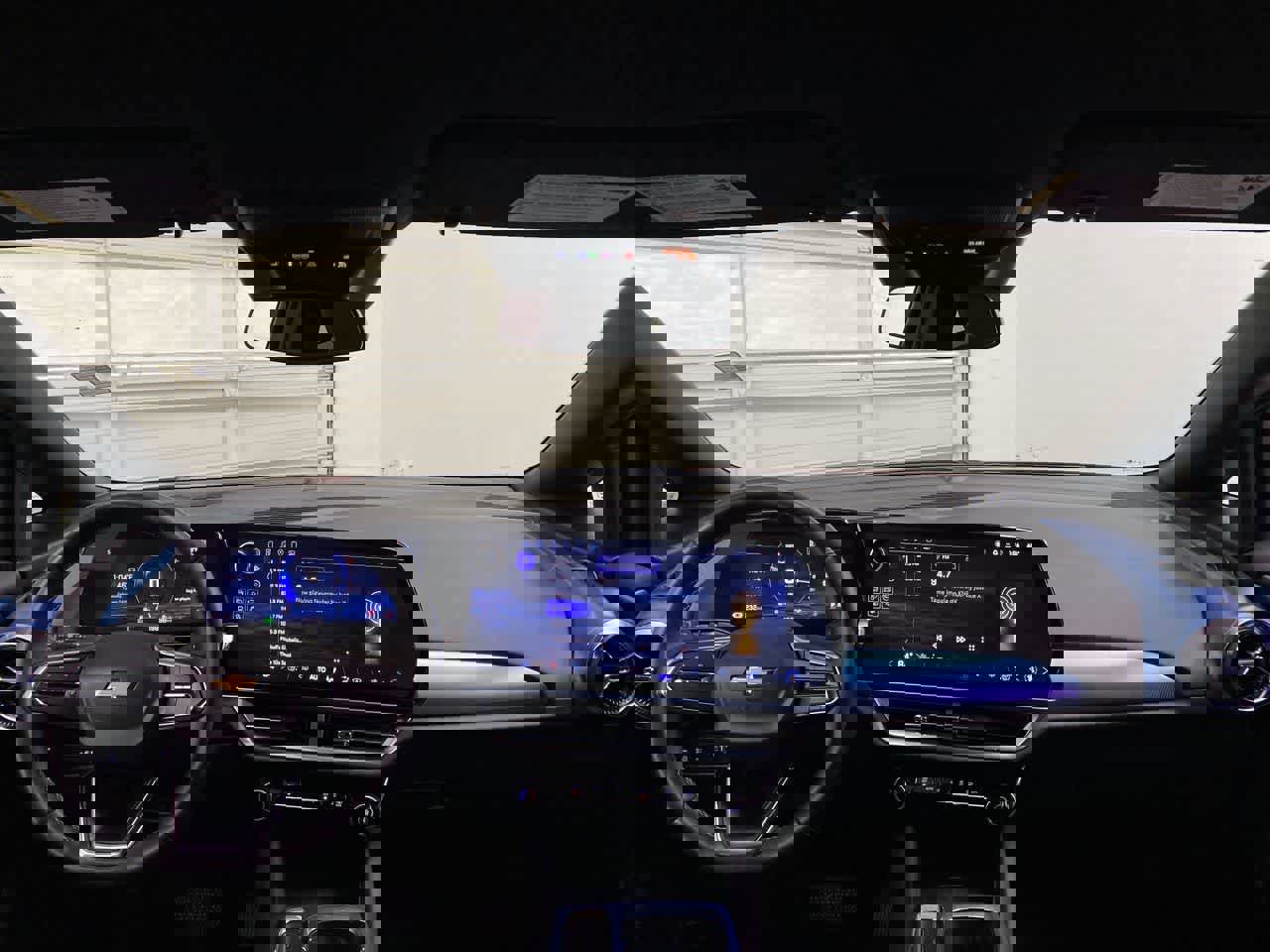 Used 2025 Chevrolet Equinox EV LT w/ Convenience Package image 12