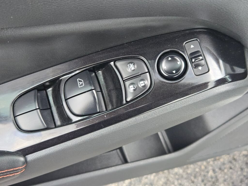 Used 2024 Nissan Altima 2.5 SR FWD image 28