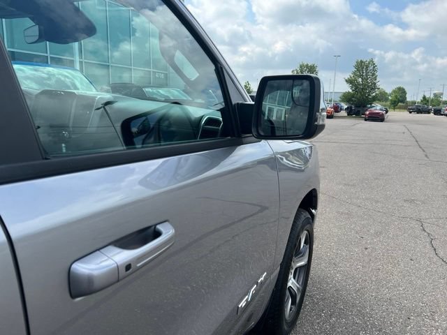 Used 2023 RAM 1500 Laramie AWD/4WD image 6