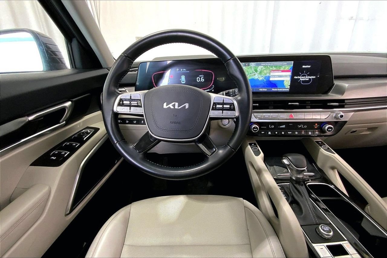 Used 2025 Kia Telluride S FWD image 14